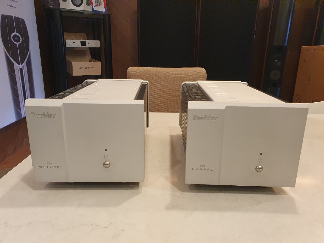 Boulder 850 200w monoblock power amp, Audio, Soundbars, Speakers