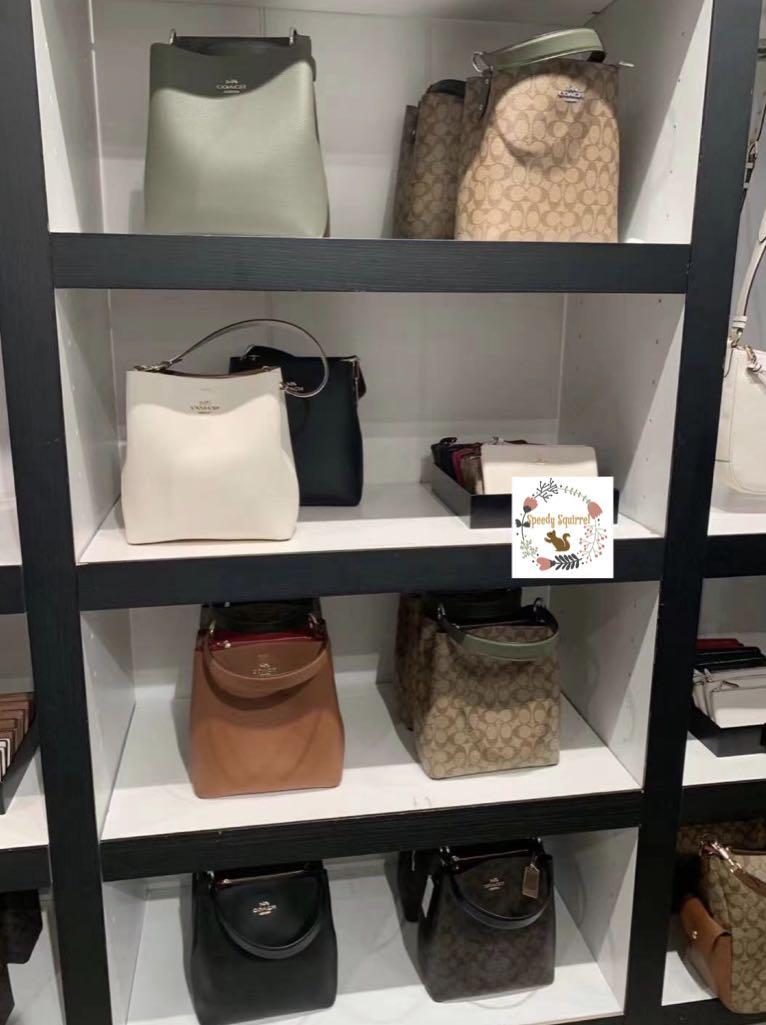 Coach bucket online bag outlet
