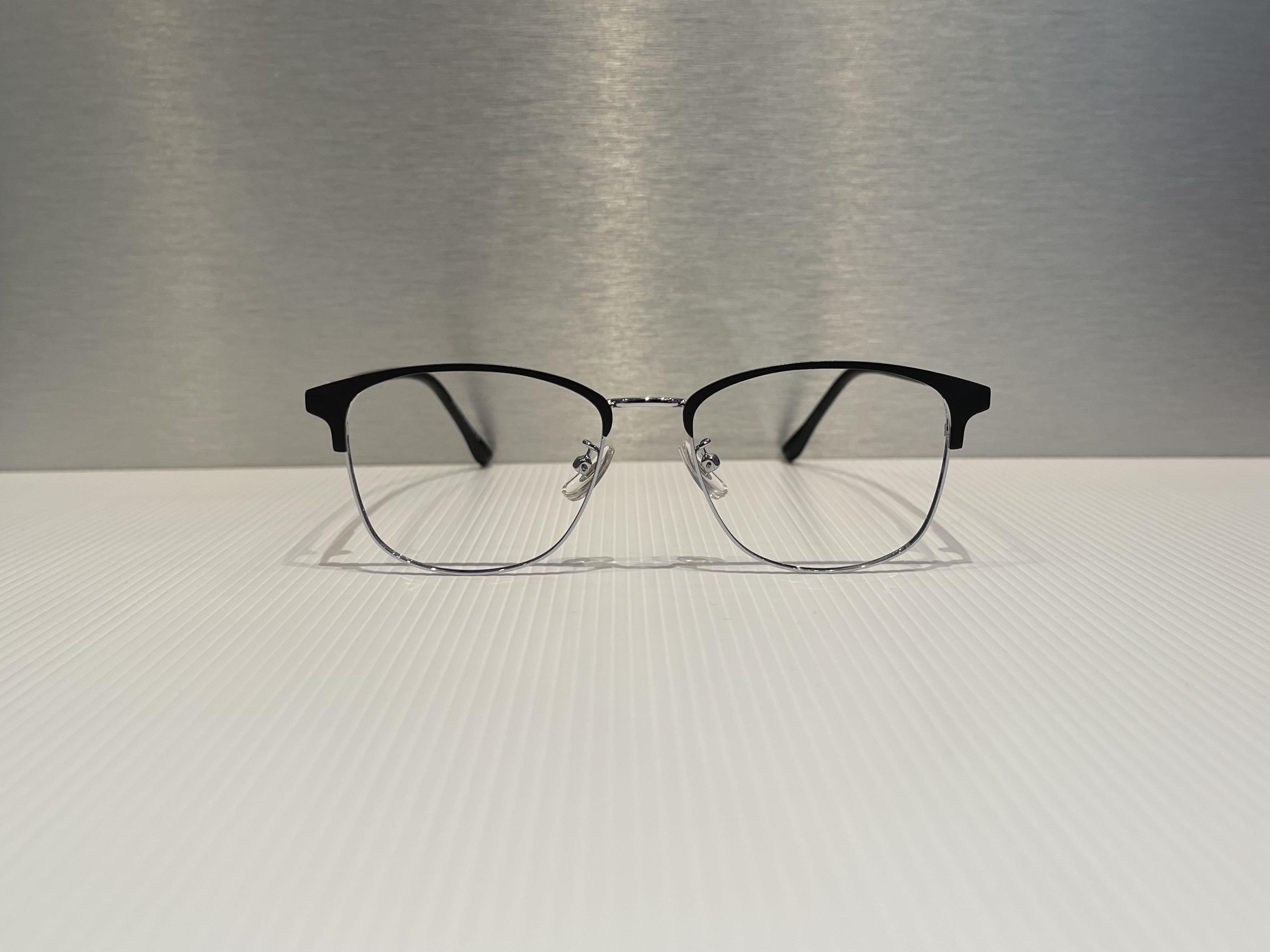 Good quality thin clubmaster frame in silver black