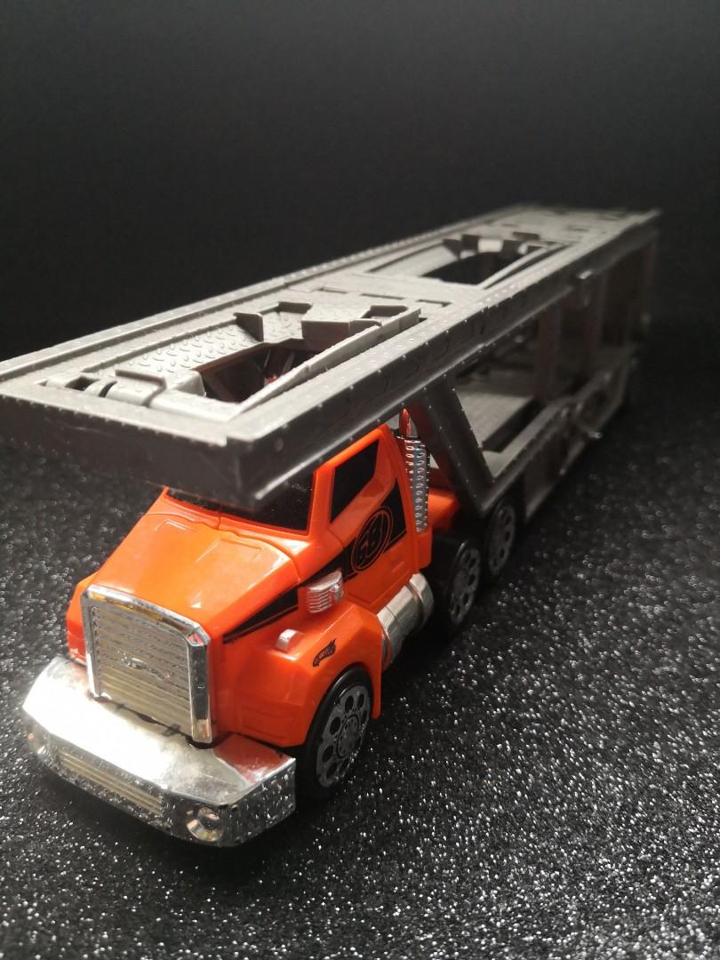 Hot wheels crashing big rigs new arrivals