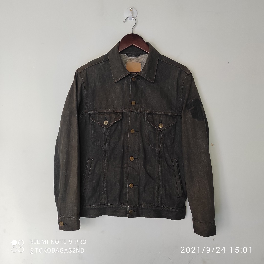 Jaket top levis uniqlo