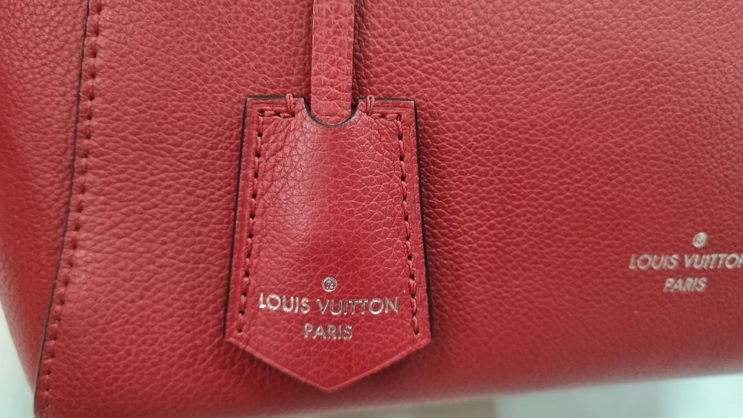 Louis Vuitton Rubis Pebbled Leather Lockme PM Tote Bag