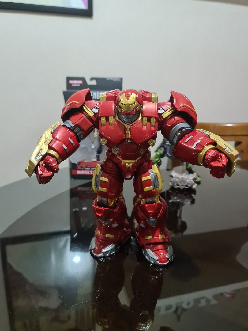 Marvel legends sale 10th anniversary hulkbuster