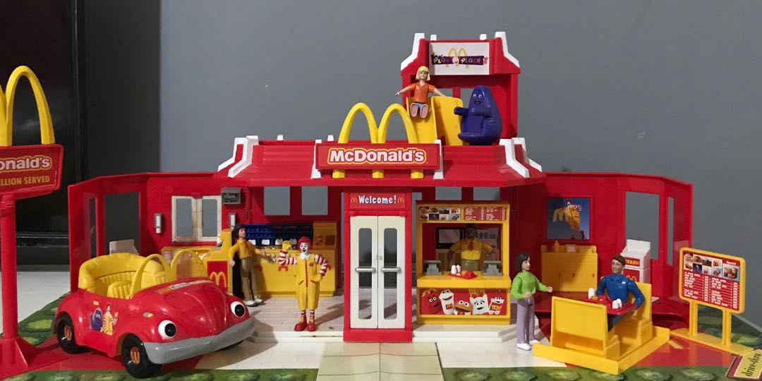 Mcdonald's restaurant toy sales set
