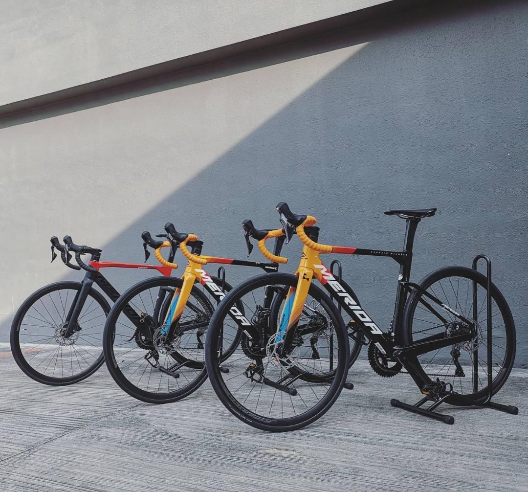 Merida Reacto 5000 (Category: Parts & Accessories) located in Singapore. Submitted by stellar_motoburner (Listing ID 1115640340, Image 1). Description: $4400 black $4500 team Black & Team colour both available. Team colour cost slightly more. Free bottle cage and bike stand (while stock last) Aeroframe with longer top tube. Go 1 or even 2 size down from what Web recommended. We offer - Unlimited tuning. - Buy now pay later installment plan..