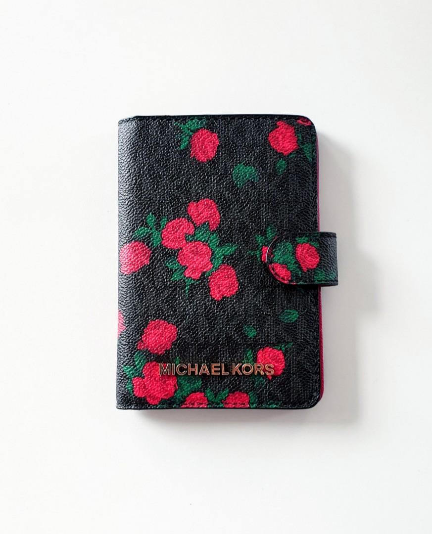 Michael kors jet set travel passport case wallet discount
