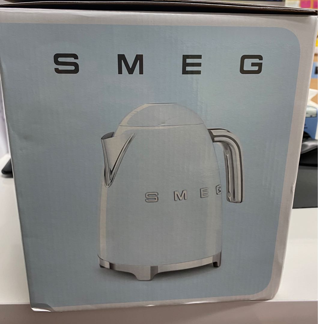 BNIB SMEG 50's Retro Style Aesthetic Kettle 1.7L Blue, TV & Home