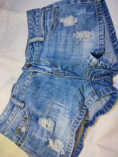 (Category: ) located in . Submitted by trebdy01 (Listing ID 1115605713, Image 1). Description: .