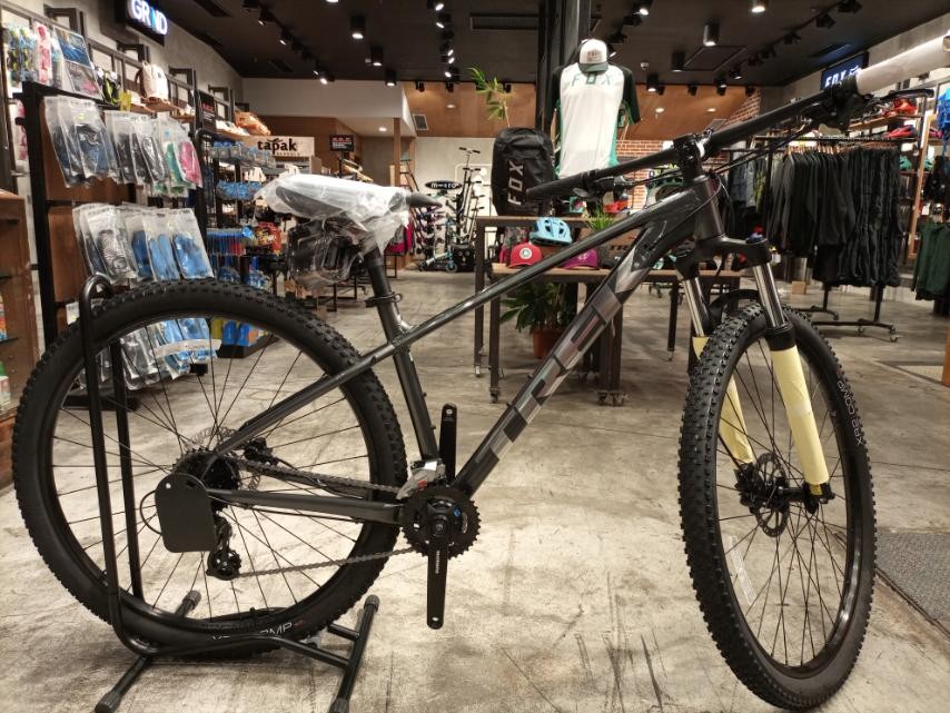 Trek marlin 5 grey sale