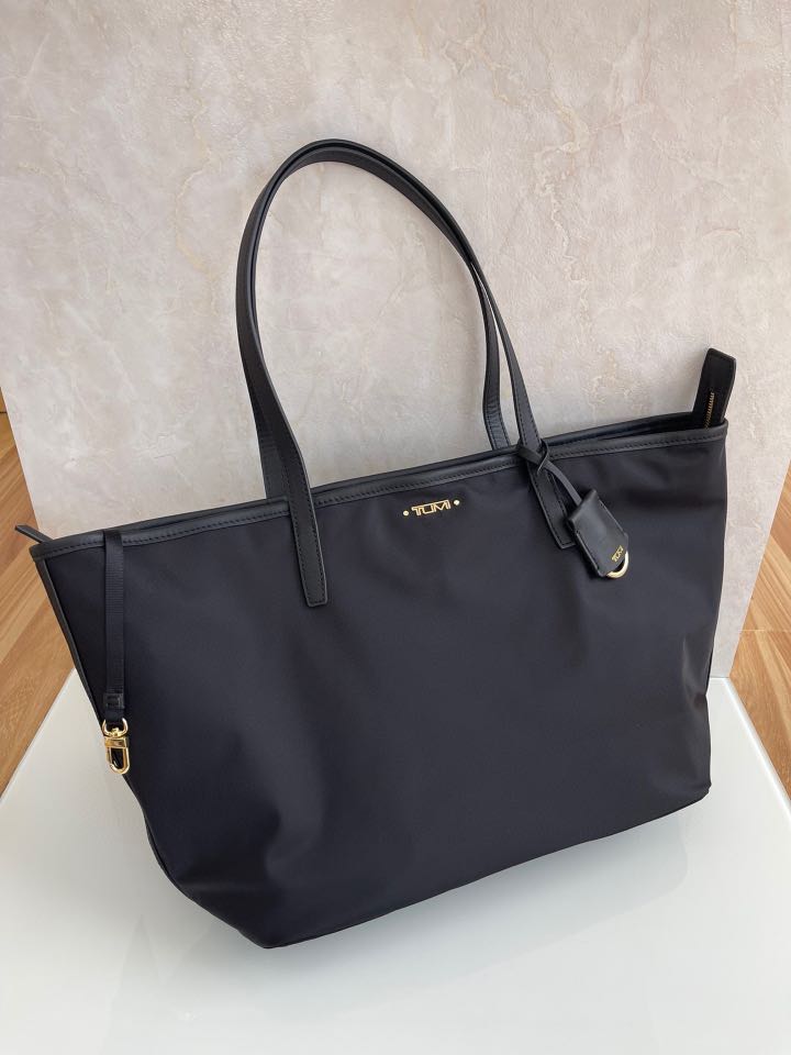 Tumi nylon deals bag