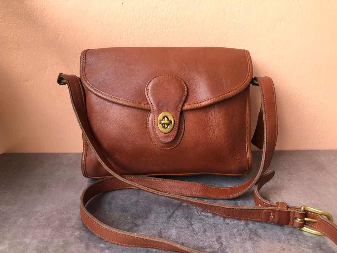 Vintage Coach Devon in British Tan, Luxury, Bags & Wallets on Carousell