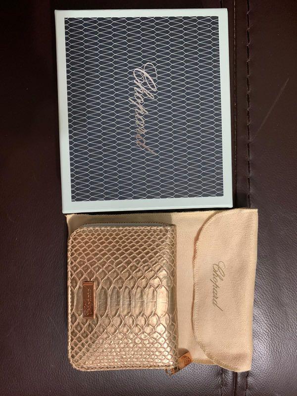 Wallet （分類：銀包、卡片套）位於 Hong Kong。 由 annielaw 提交（商品編號 1115570849，圖片 3）。簡介： 全新。無用過 完美主義免問。謝謝。