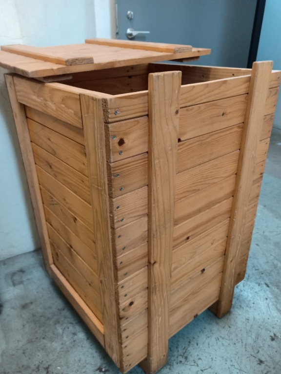 Wooden crate with lid storage, Furniture & Home Living, Furniture