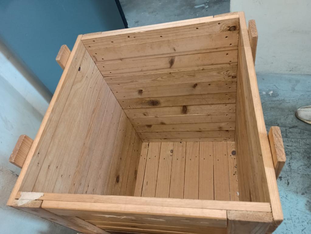 Wooden crate with lid storage, Furniture & Home Living, Furniture