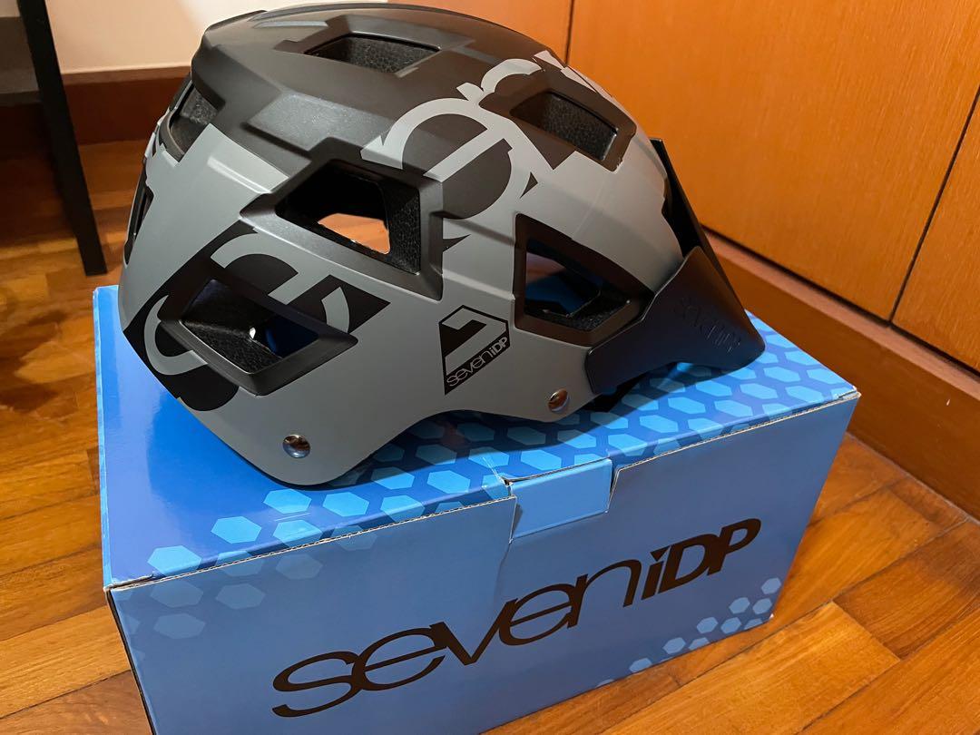 7 idp shop m5 helmet 2020