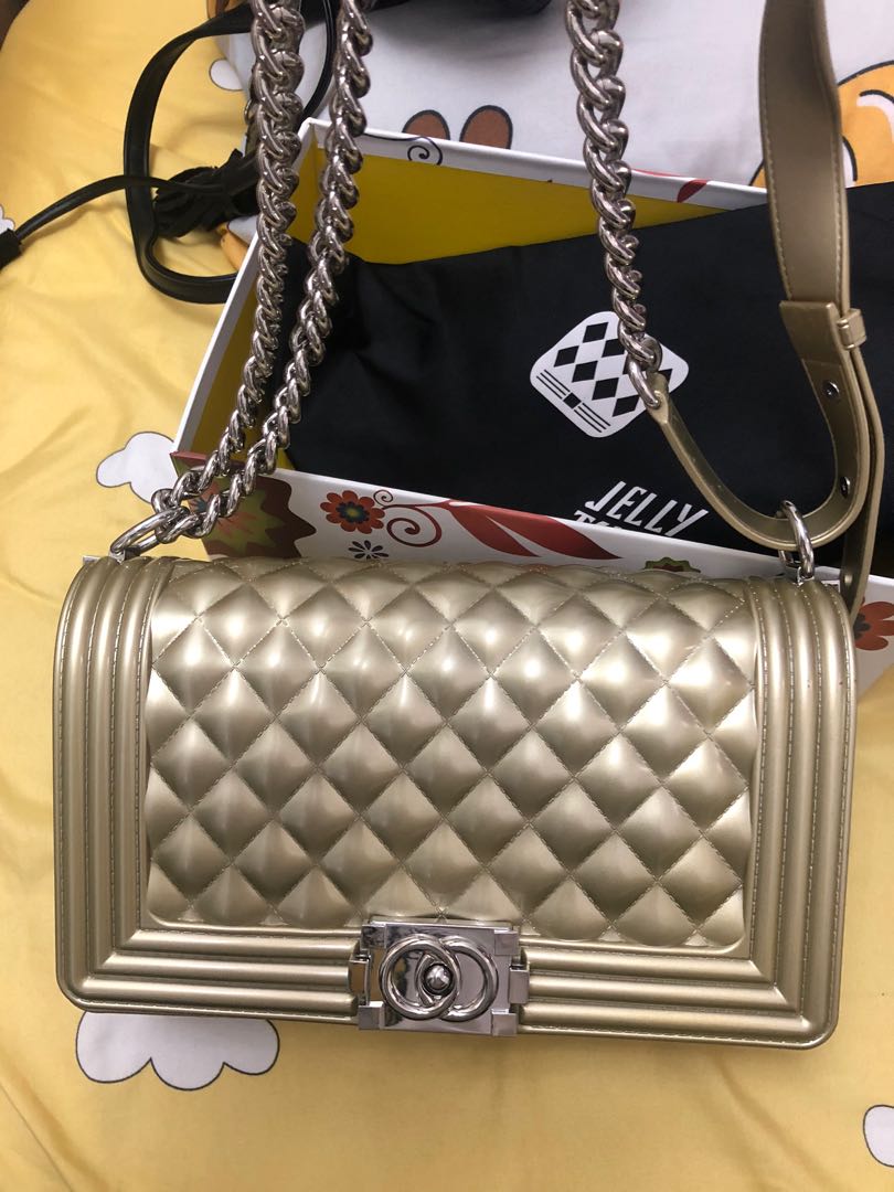 英國惡搞品牌JELLY TOY BOY 果凍包(絕對不是Chanel), 名牌, 手袋及銀包- Carousell