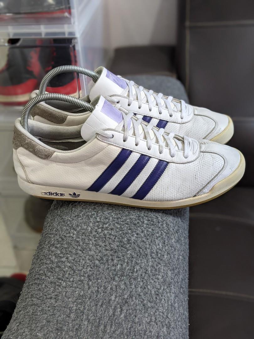 The sneeker adidas 2025