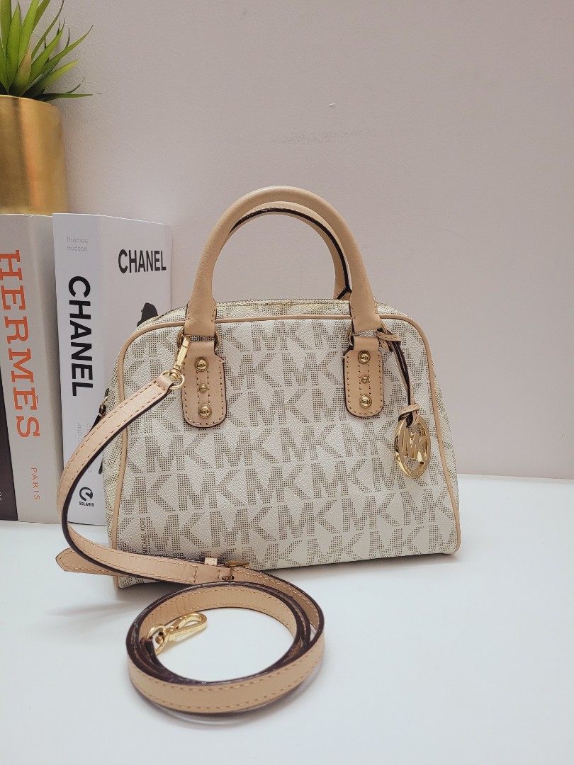 Mk speedy bag discount