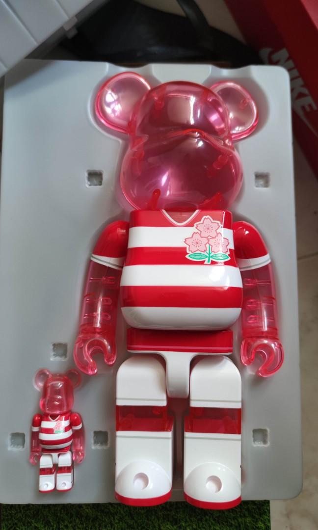 Bearbrick 400%+100% Brave blossoms, 興趣及遊戲, 玩具& 遊戲類