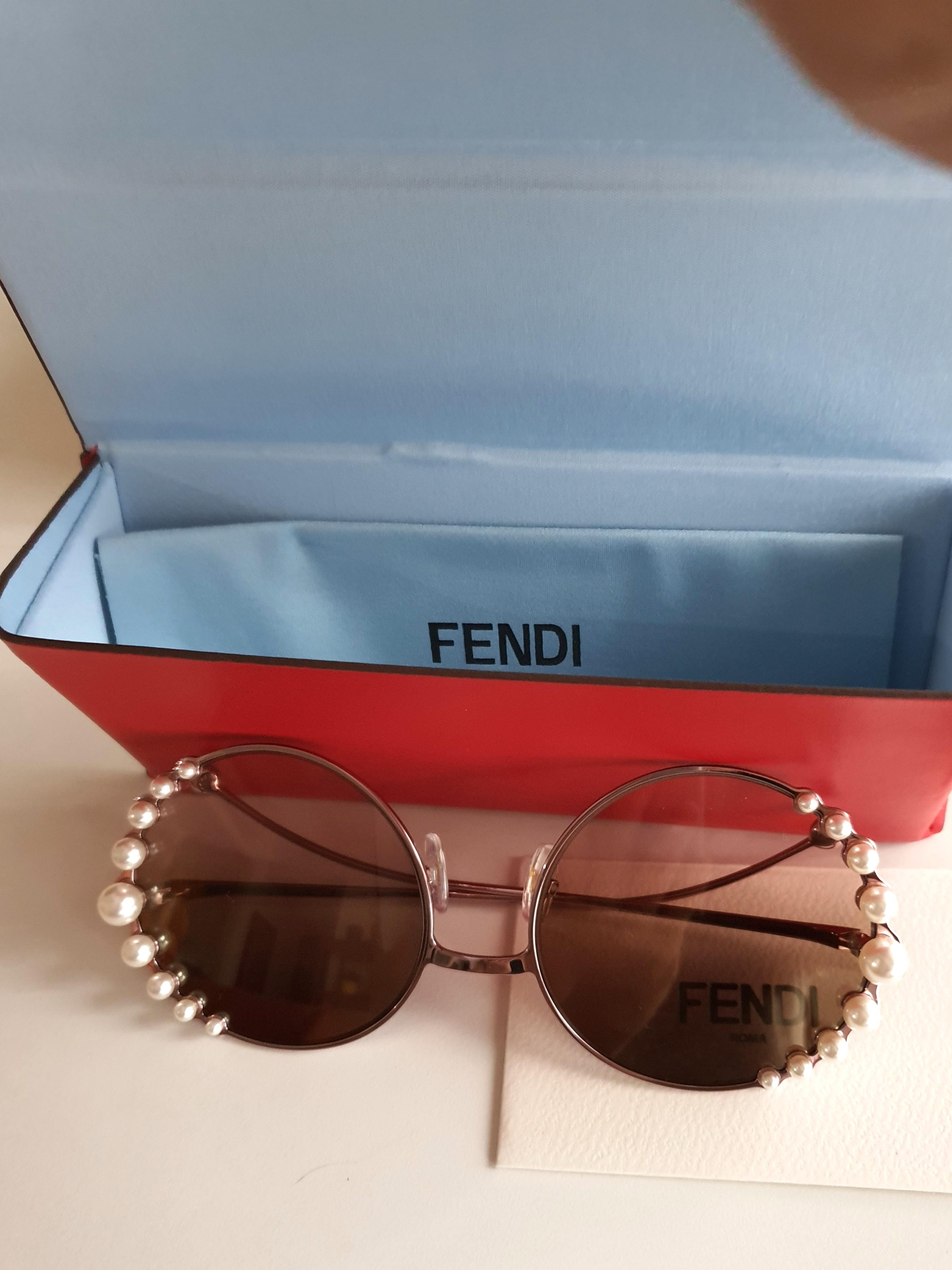 Bnib authentic Fendi sunglasses Fendi FE40098I XXS (63 - 15) with Blue lenses and Black  main image 3