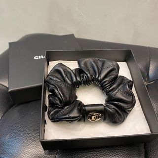 （分類：）位於 。 由 allyylux 提交（商品編號 1115819884，圖片 1）。簡介： 。