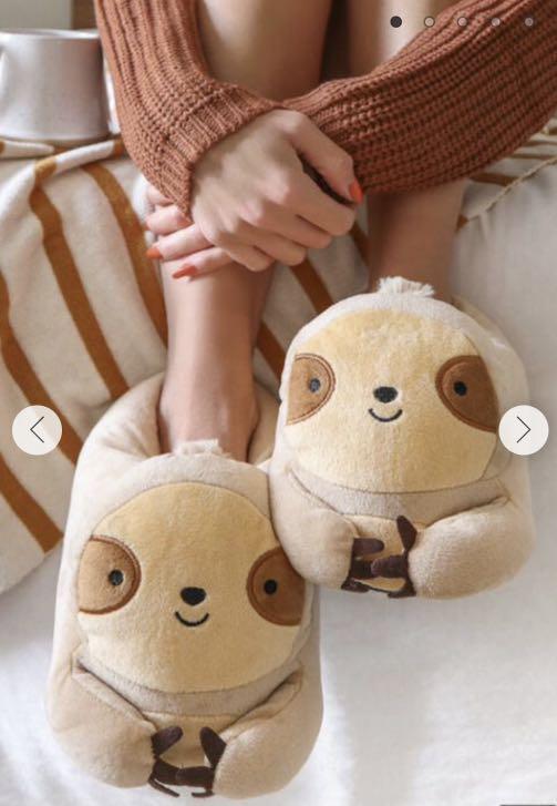 Hollister sloth clearance slippers