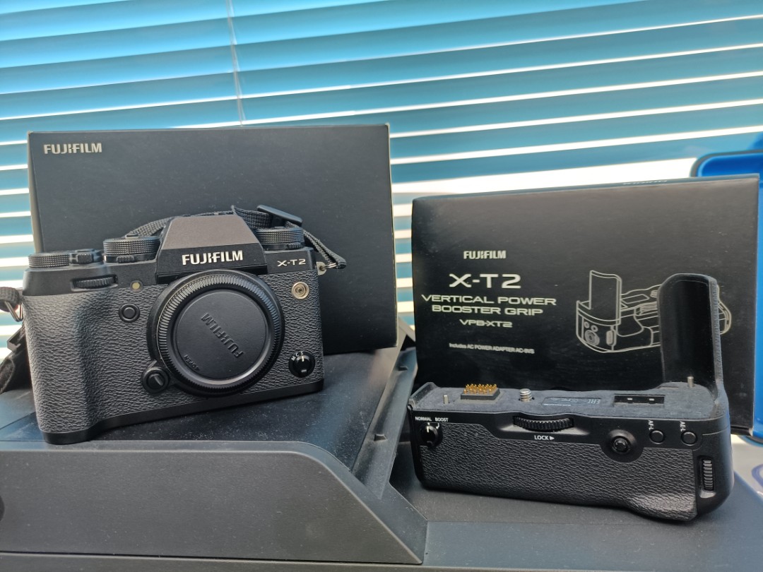 Fujifilm X-T2 另原裝直度手柄電, 攝影器材, 相機- Carousell