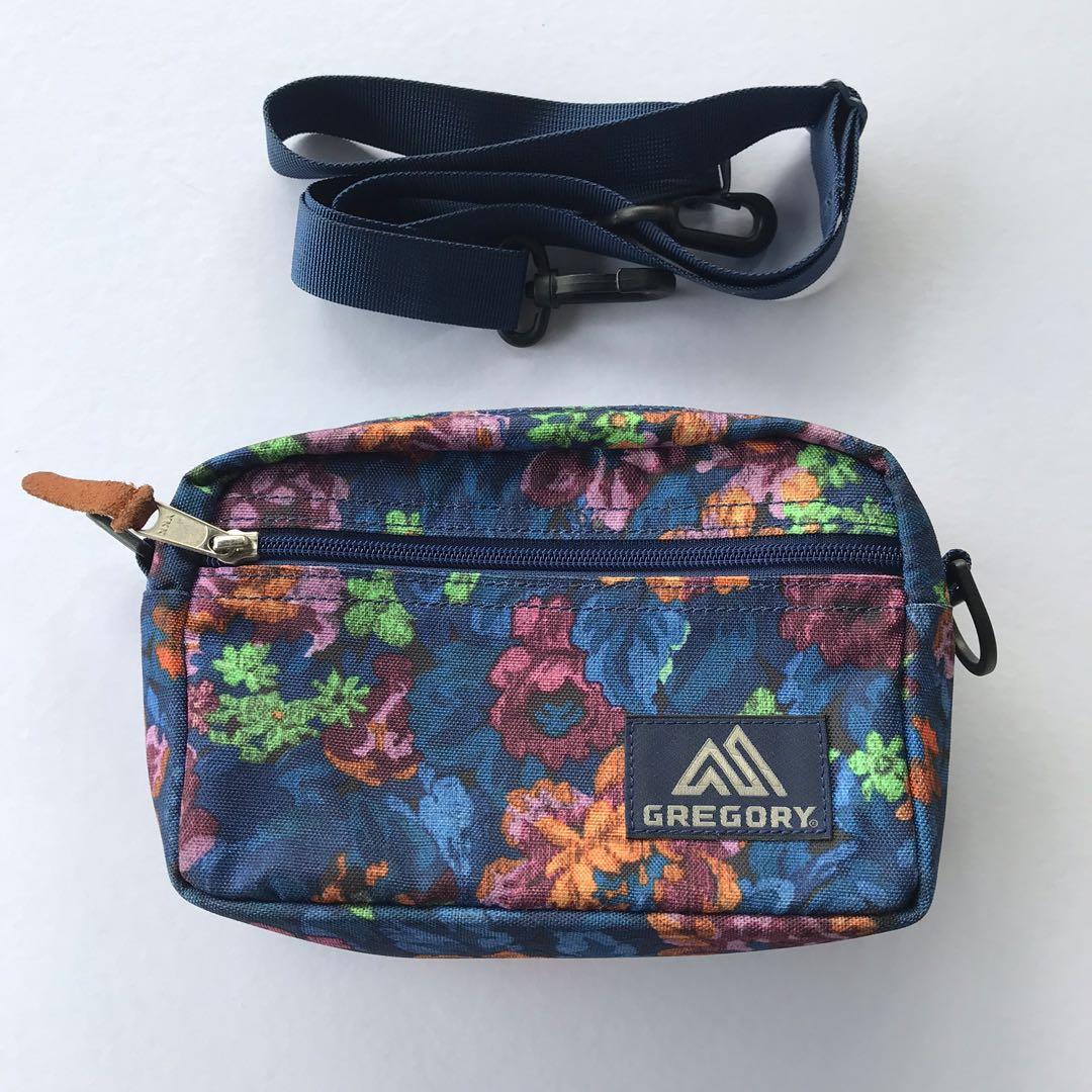GREGORY PADDED SHOULDER BAG