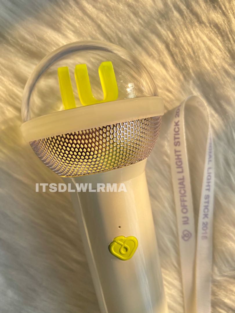 IU OFFICIAL LIGHT STICK ver2 ペンライト アイク IU ペンライト アイク（IU OFFICIAL LIGHT STICK ver2 ペン