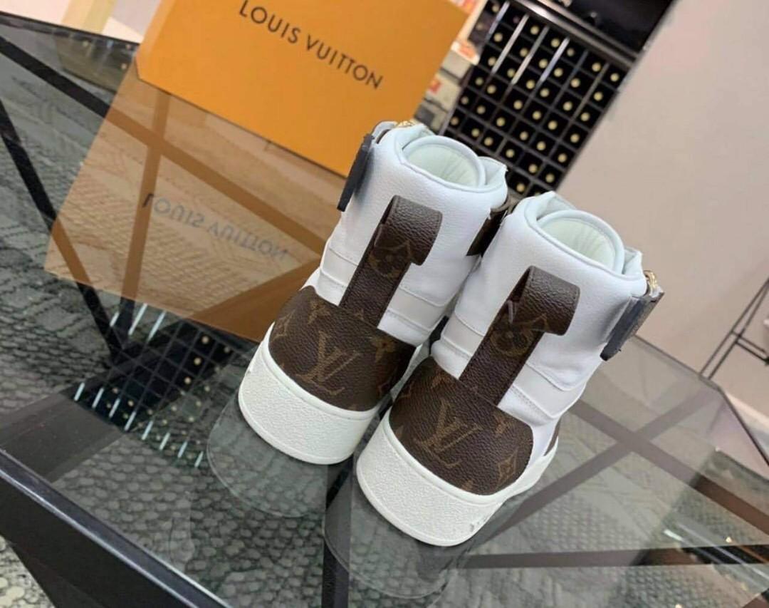 Louis Vuitton Unisex Boombox Sneaker boot