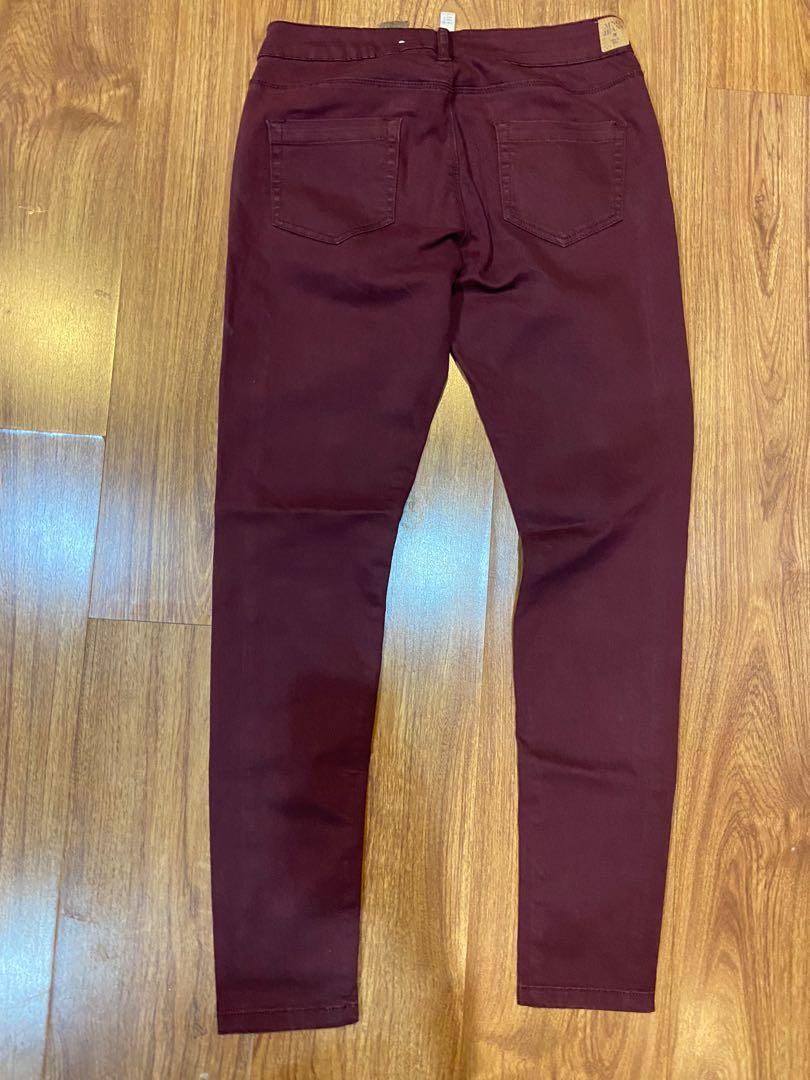 mango maroon skinny jeans (Category: Jeans) located in Muntinlupa City. Submitted by ysadelc (Listing ID 1115814472, Image 3). Description: - bundled discount if buyer gets 5 items or more - shipping c/o buyer via Gogo express or Grab/Lalamove only - i don’t really have time to take “when worn” pictures or measure the clothes which is why I’m selling clothes at a low price. Hope you understand! .