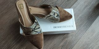 (Kategori: ) berada di . Dikirim oleh fridacorry (ID iklan 1115817581, Gambar 1). Deskripsi: .
