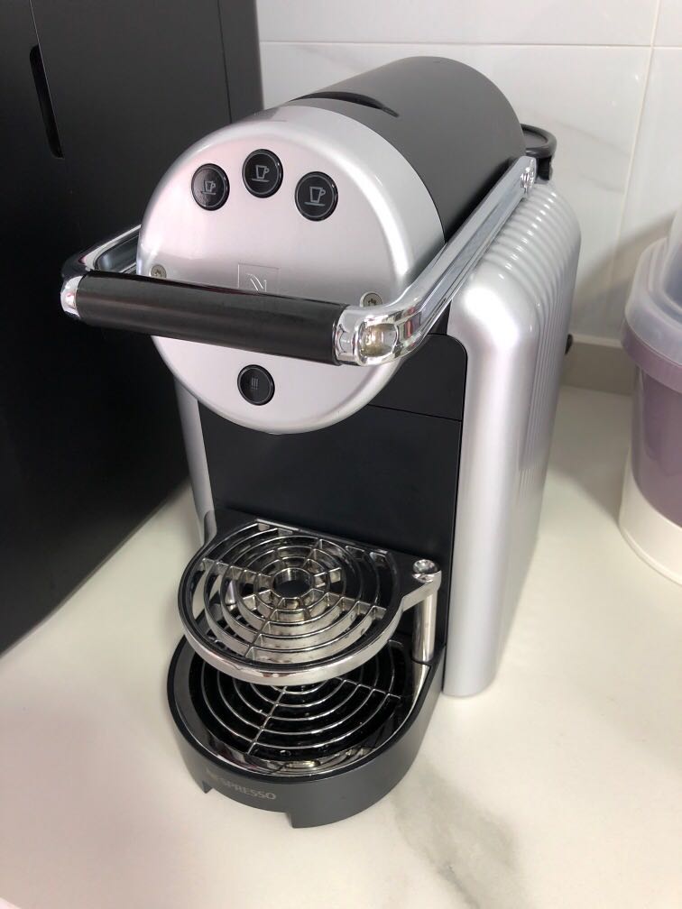 Nespresso Zenius Professional Coffee Machine, TV & Home Appliances, Kitchen Appliances, Coffee