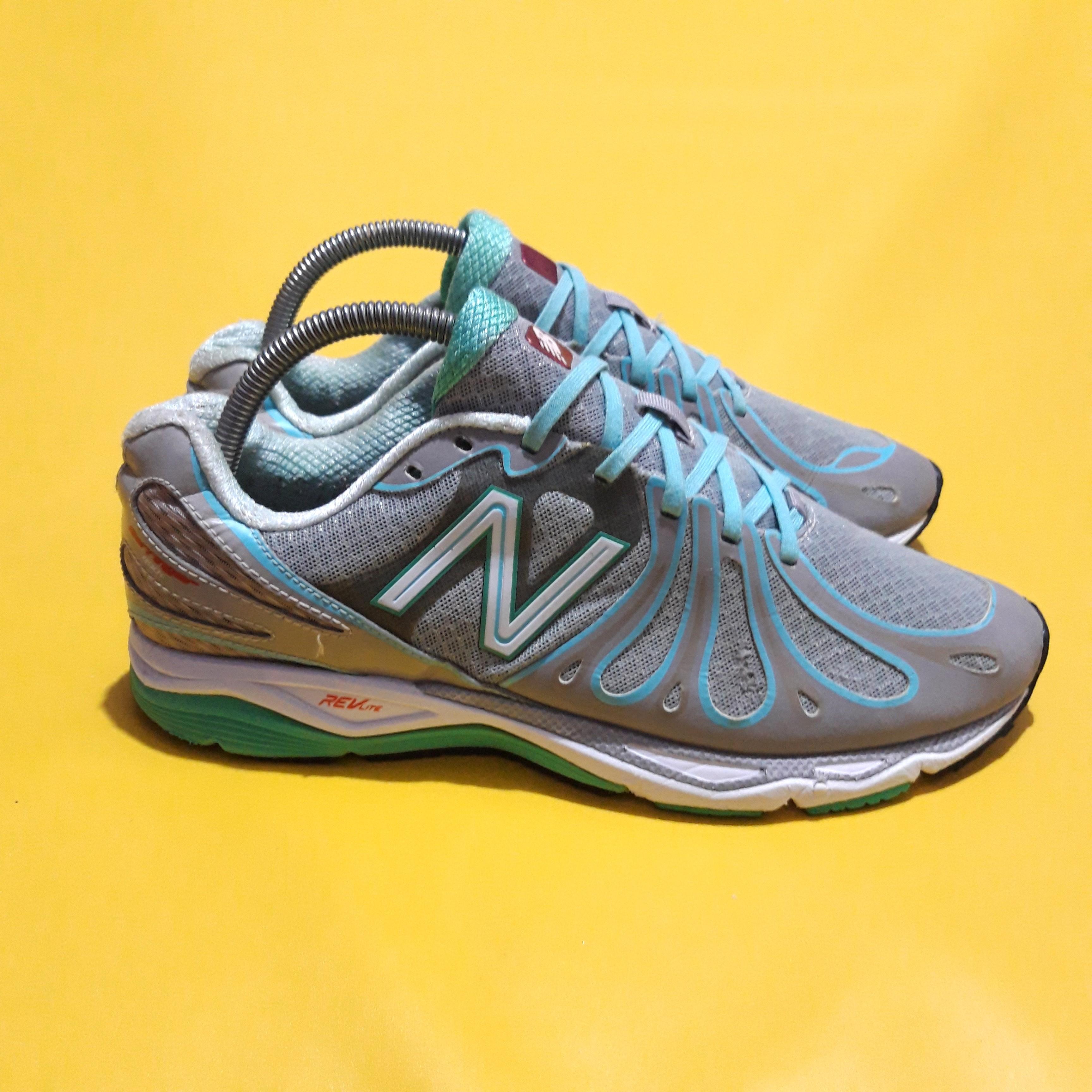 New balance 890 beige hot sale