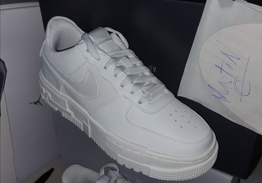 air force 1 triple white pixel