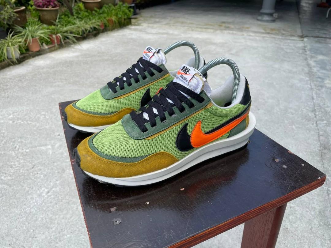 Nike waffle sale sacai green