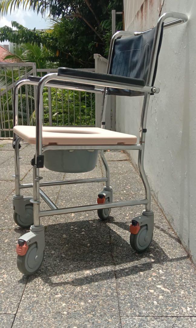Shower Commode Wheelchair Used, Health & Nutrition, Assistive