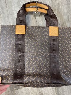 （分類：）位於 。 由 clorisccbb 提交（商品編號 1115724237，圖片 1）。簡介： 。