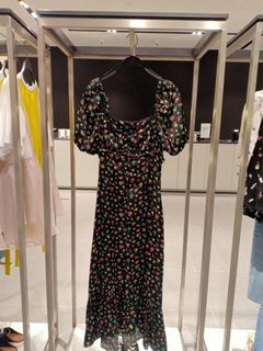 (Category: ) located in . Submitted by outfitslover (Listing ID 1115685900, Image 1). Description: .
