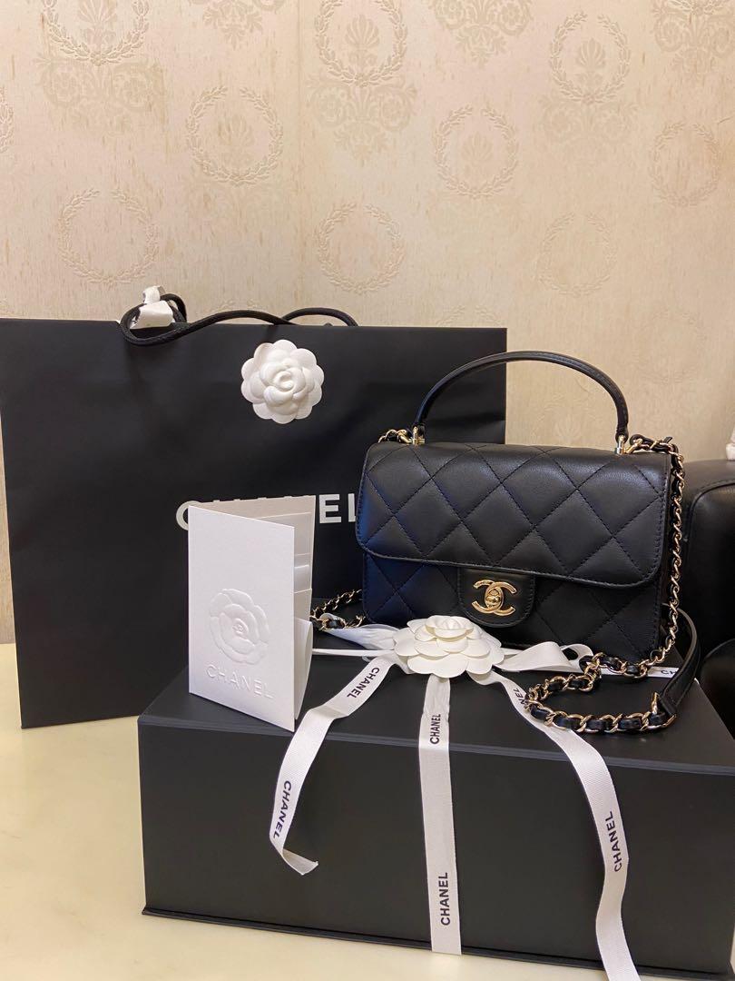 全新Chanel Coco Lady 21cm 黑色牛皮淡金扣(SMALL FLAP BAG WITH TOP HANDLE), 名牌, 手袋及銀包-  Carousell