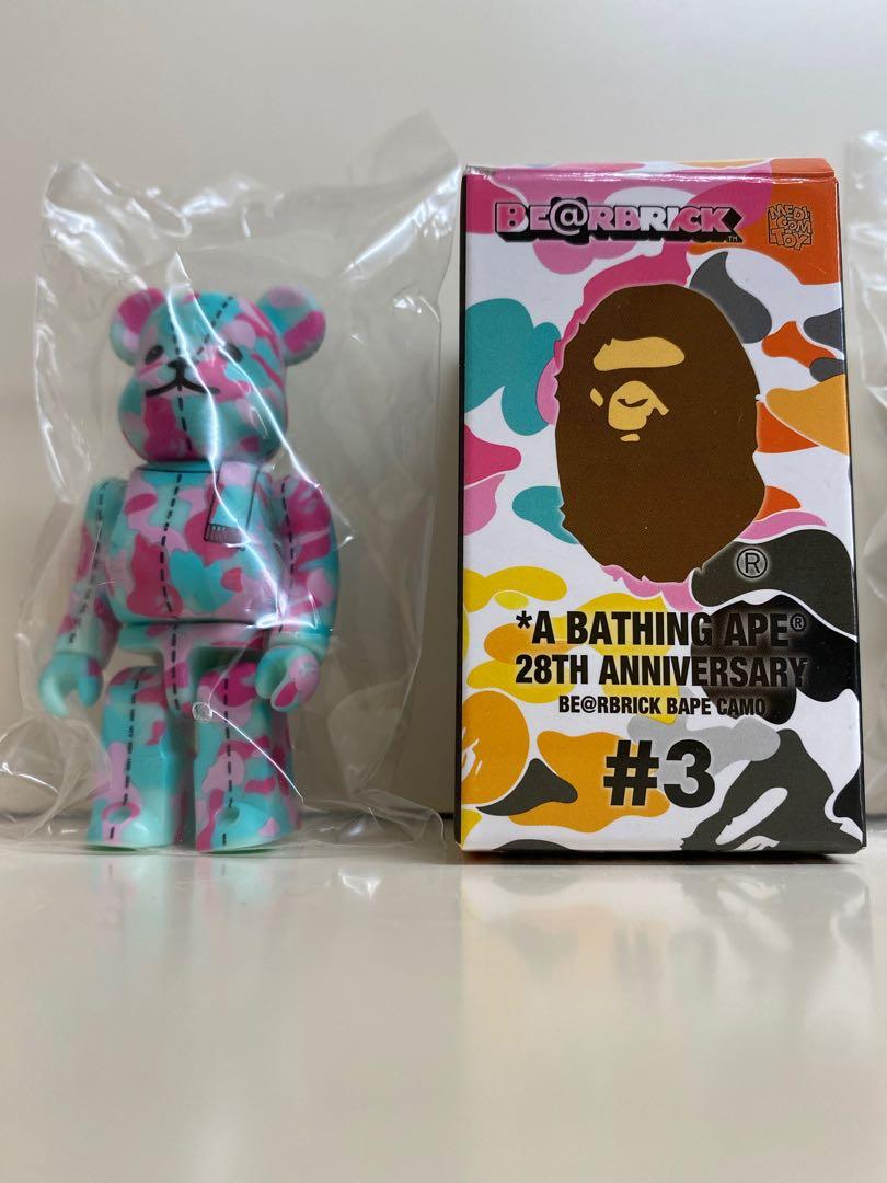 A BATHING APE® 28周年BE@RBRICK BAPE® CAMO #3, 興趣及遊戲, 玩具