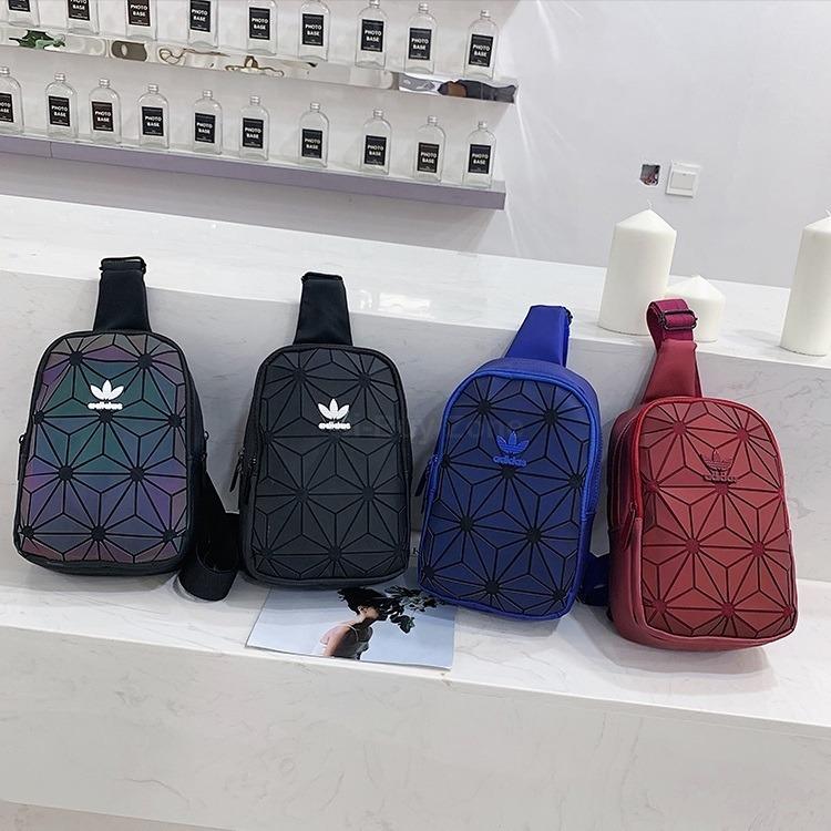 Adidas originals hot sale 3d mini airline