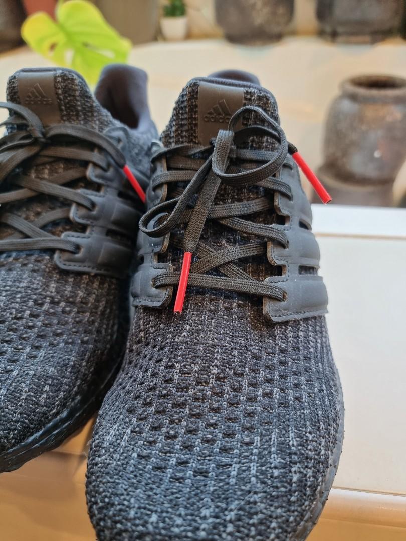 Ultra boost 4.0 best sale triple black red tip