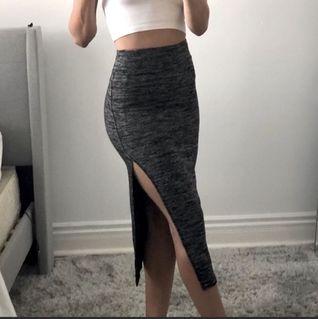Aritzia midi skirt