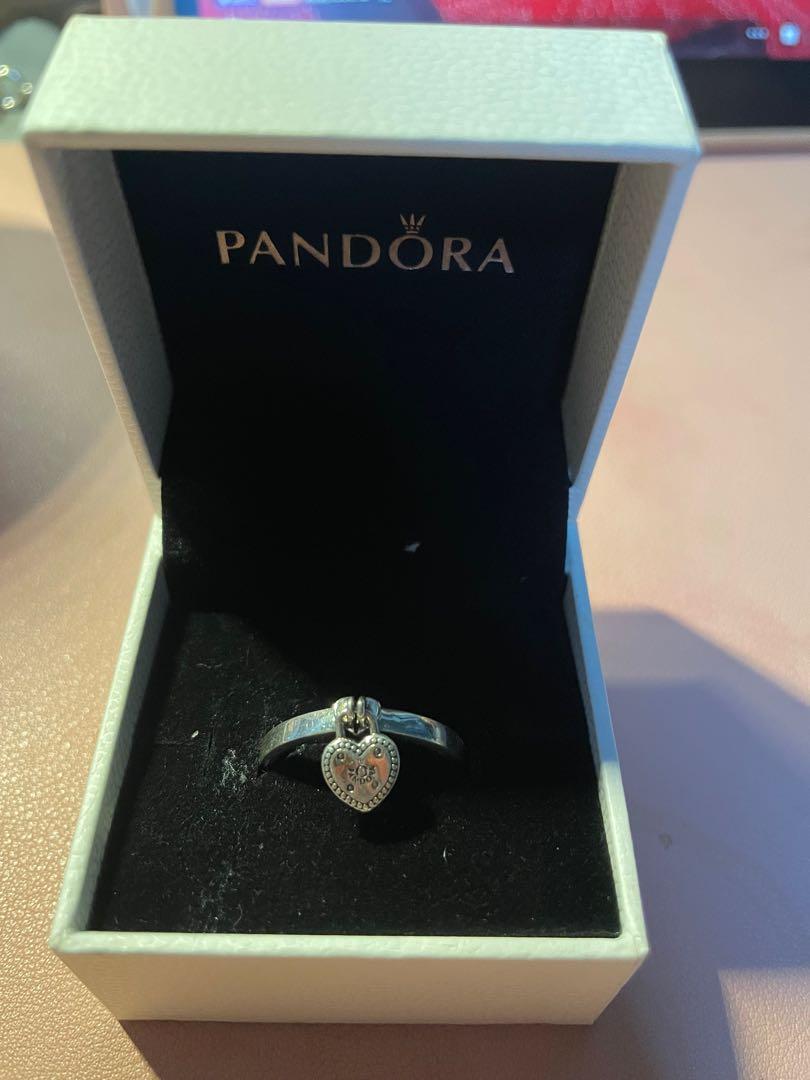 Pandora heart charm ring hot sale