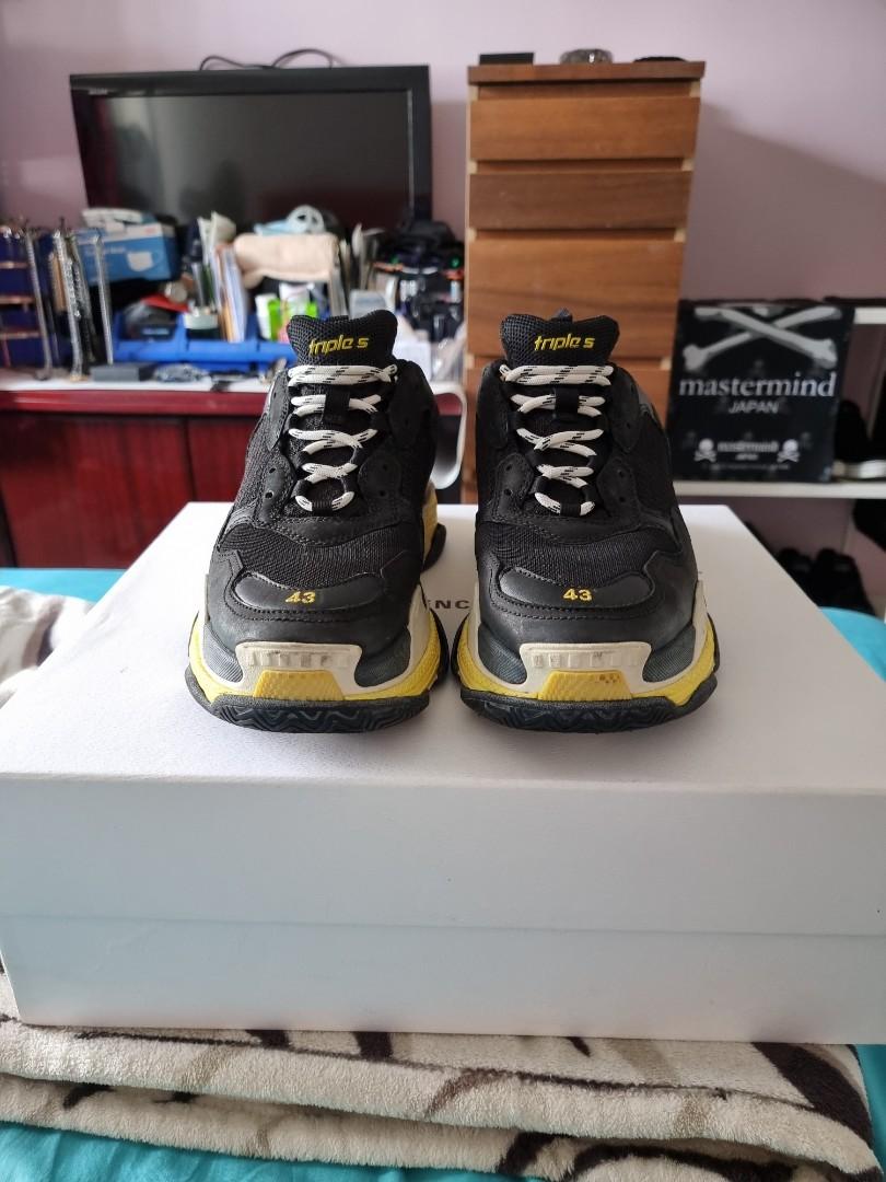 Black and yellow balenciaga triple s hotsell