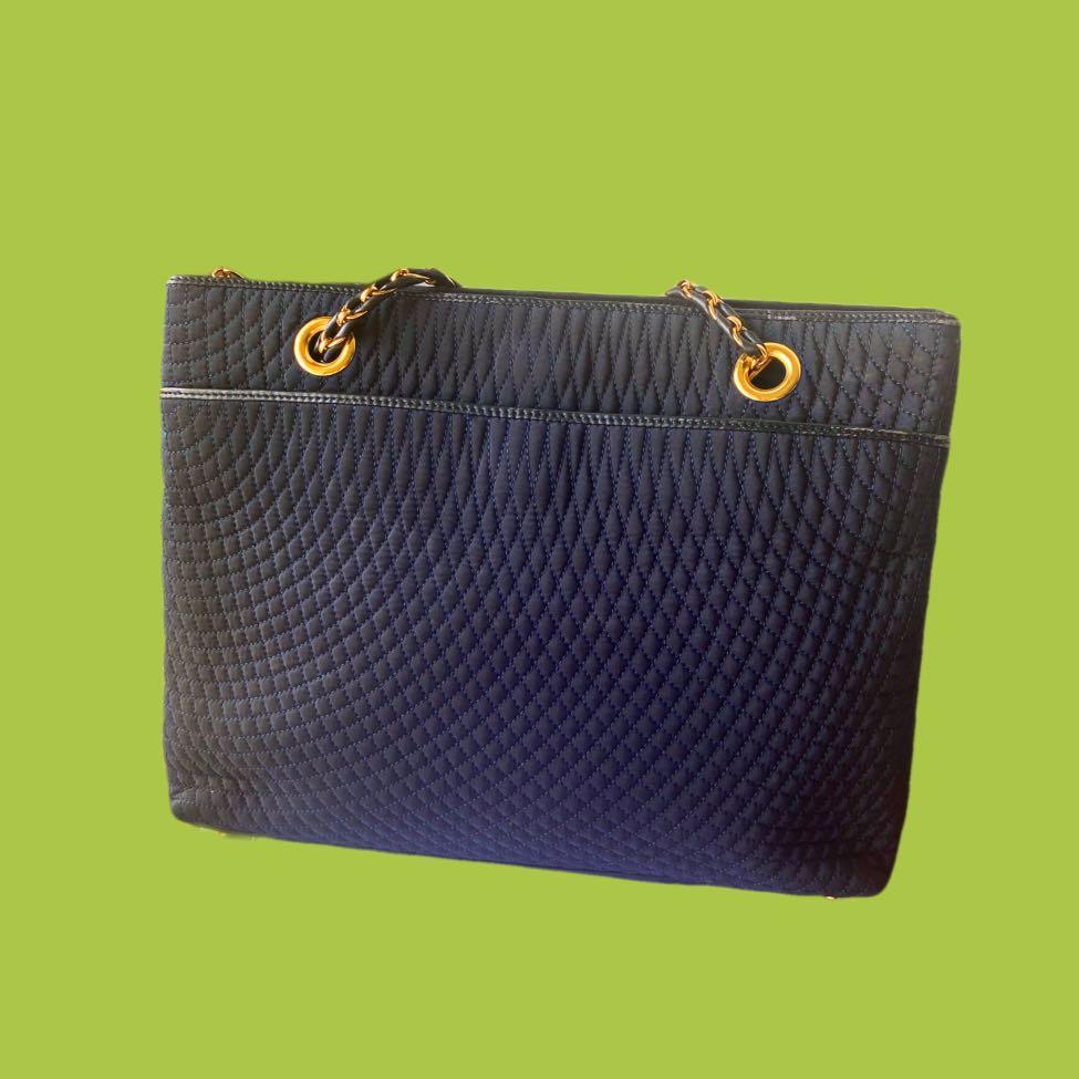 BALLY NAVY BLUE QUILTED NYLON CHAIN SHOULDER BAG (Category: Luxury Bags & Wallets) located in Quezon City. Submitted by najamazing (Listing ID 1116038654, Image 2). Description: BALLY NAVY BLUE QUILTED NYLON CHAIN SHOULDER BAG Material: Nylon Inclusion: None Size: L 15.5” x H 11” x W 3.6” x Strap 14” Rank: AB Price: Php 6,500.