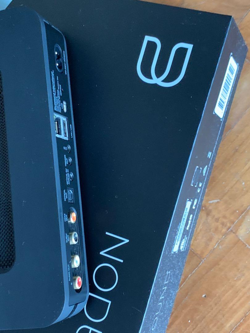 Bluesound node2i (Category: Other Audio Equipment) located in Singapore. Submitted by kimchi168 (Listing ID 1115951584, Image 3). Description: Material is abit sticky , as usual .