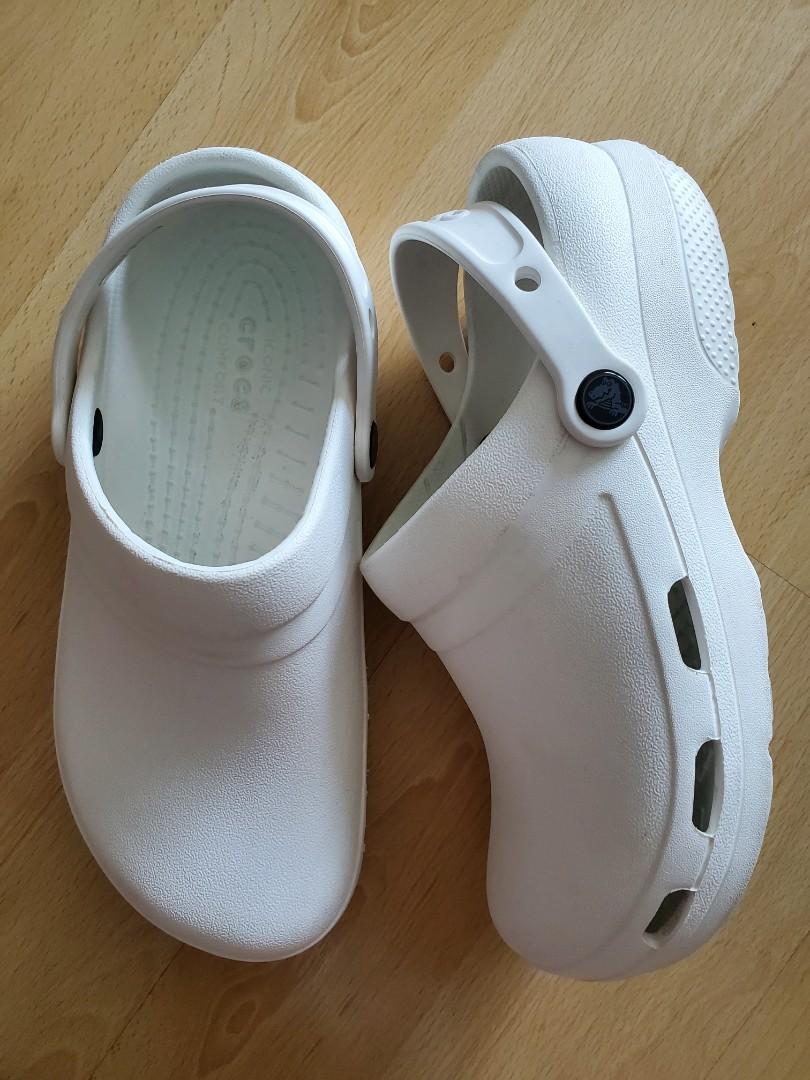 Crocs Specialist II Clog, Women's Fashion, Footwear, Slippers and slides on  Carousell