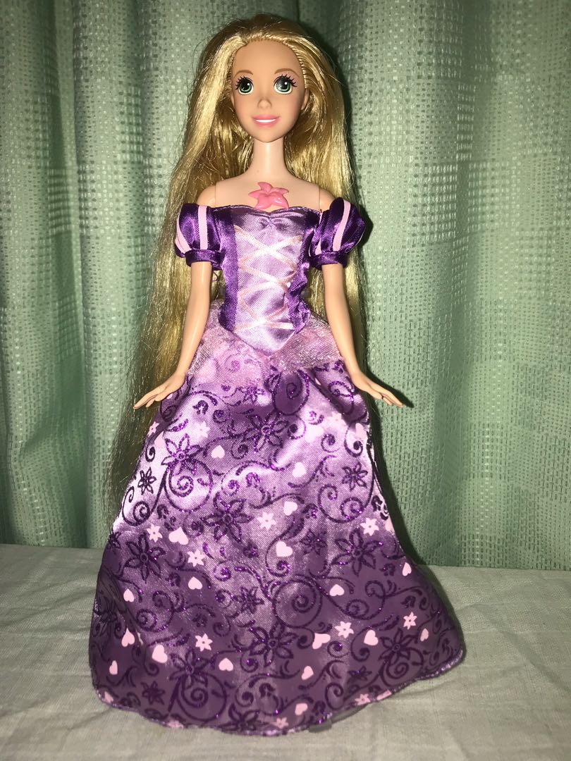 Sing and glow rapunzel hot sale doll